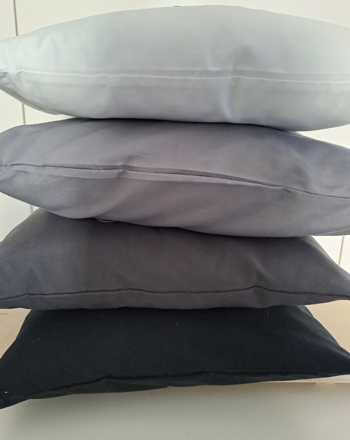 Kissen mit Aufdruck HOME - Geschenk zum Einzug oder Umzug - Katinkas Kreativwerkstatt