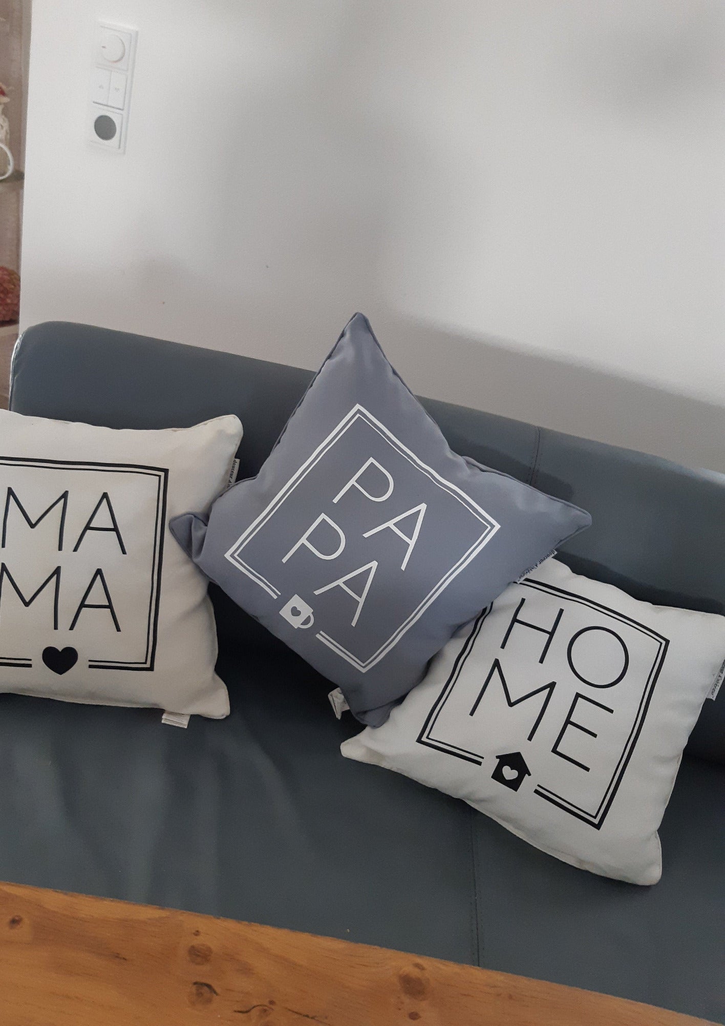 Kissen mit Aufdruck HOME - Geschenk zum Einzug oder Umzug - Katinkas Kreativwerkstatt