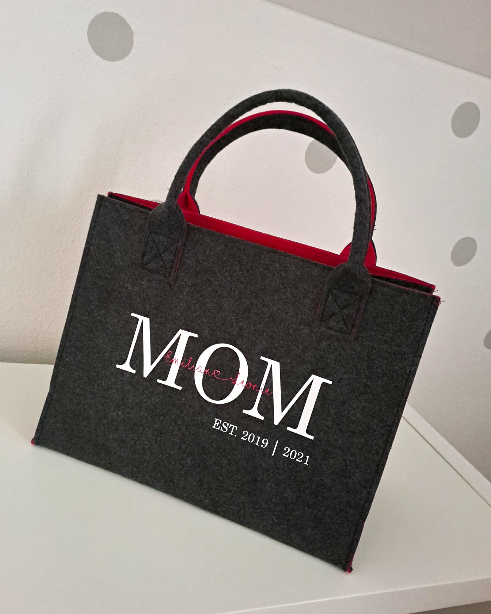 Einkaufstasche mit Aufdruck MOM und Wunschname Kind - Filztasche - Katinkas Kreativwerkstatt