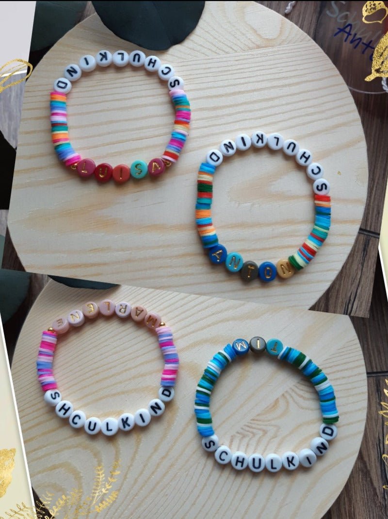 Schulkind Armband mit Wunschnamen für Jungen - Katinkas Kreativwerkstatt